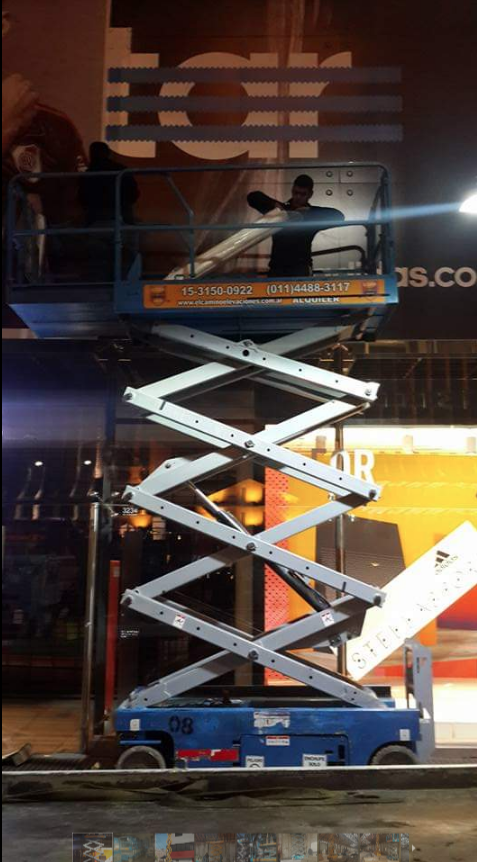 ALQUILER DE PLATAFORMA ELEVADORAS TIPO TIJERA