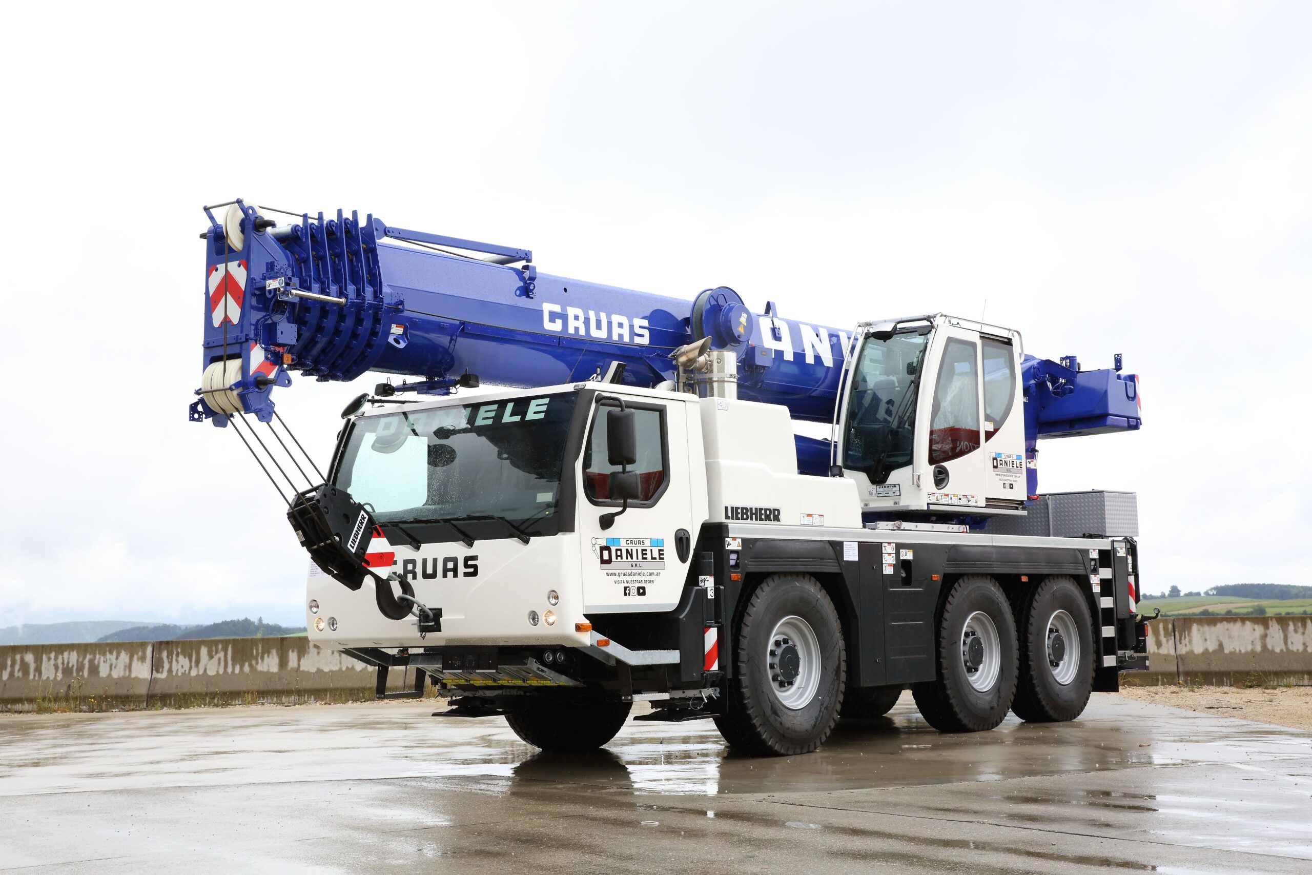 Servicio de alquiler de grúas telescópicas