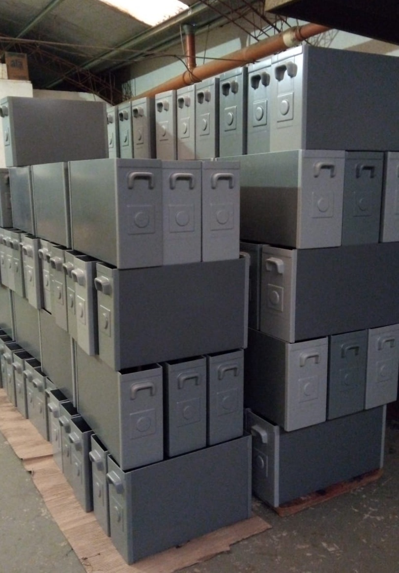 Cajones y separadores para laboratorios